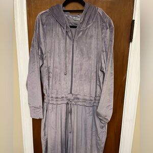 Jumpsuit lilac velour XL. Most comfortable thing ever!